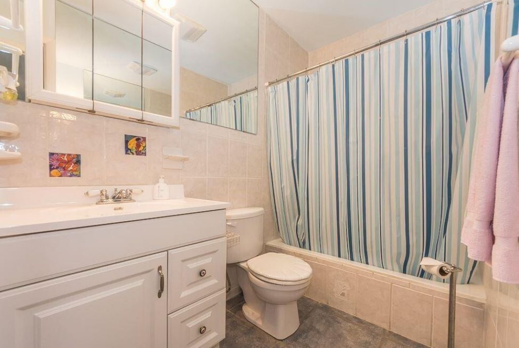 1315 Bayshore Drive, Unit 204, Fort Pierce, FL 34949 Photo