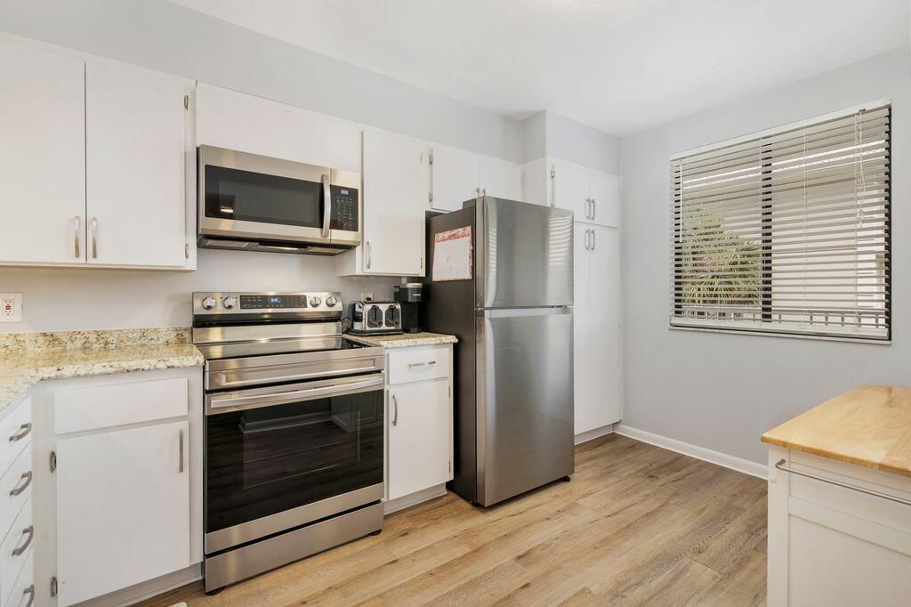 2401 Village Boulevard, Unit 305, West Palm Beach, FL 33409 Photo
