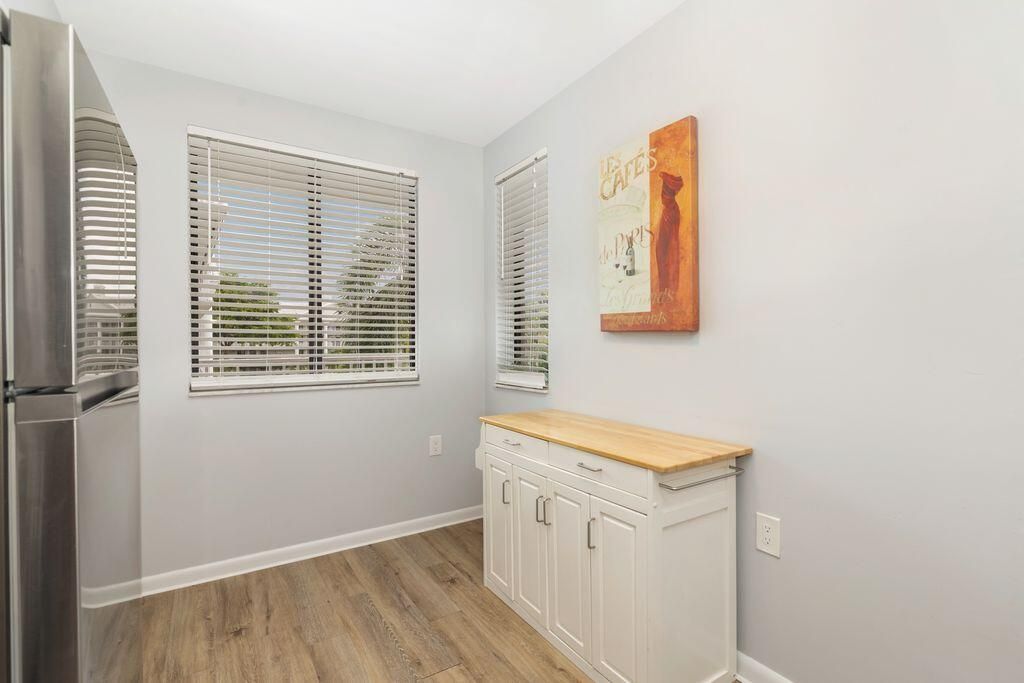 2401 Village Boulevard, Unit 305, West Palm Beach, FL 33409 Photo