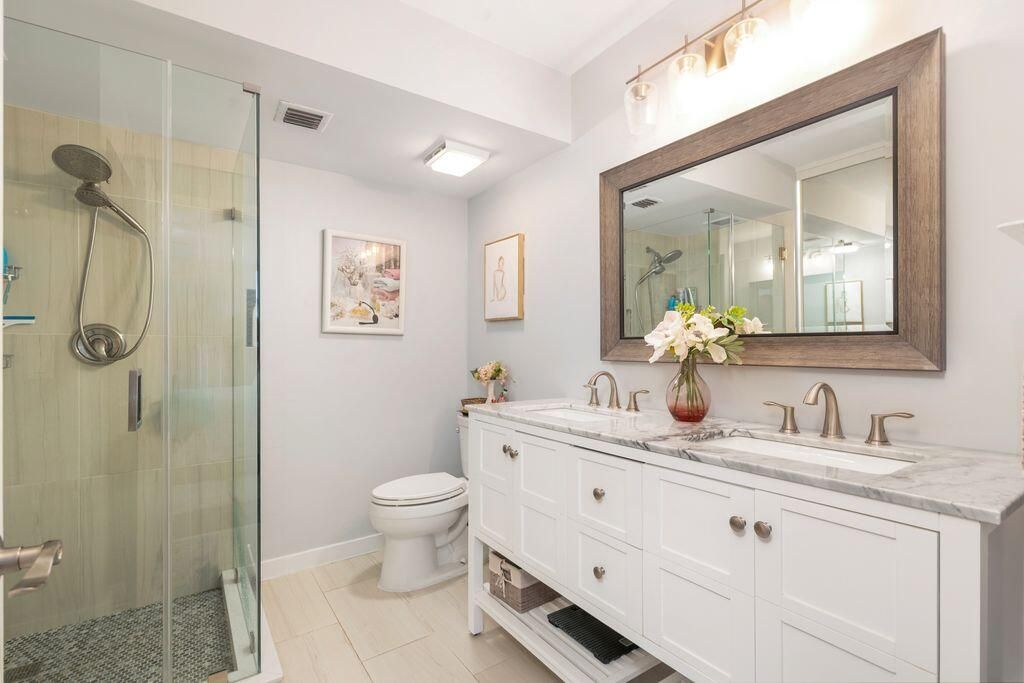 2401 Village Boulevard, Unit 305, West Palm Beach, FL 33409 Photo