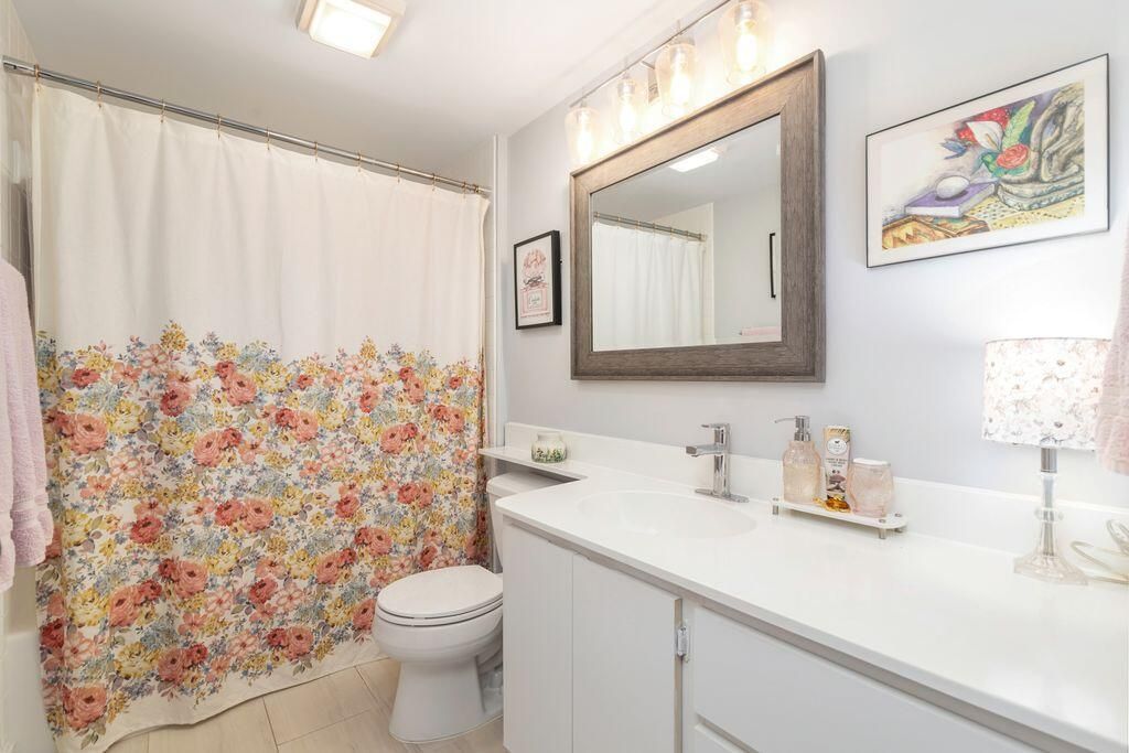 2401 Village Boulevard, Unit 305, West Palm Beach, FL 33409 Photo
