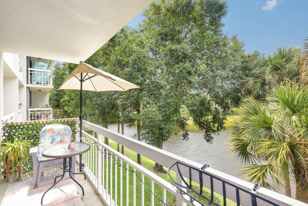 2401 Village Boulevard, Unit 305, West Palm Beach, FL 33409 Photo