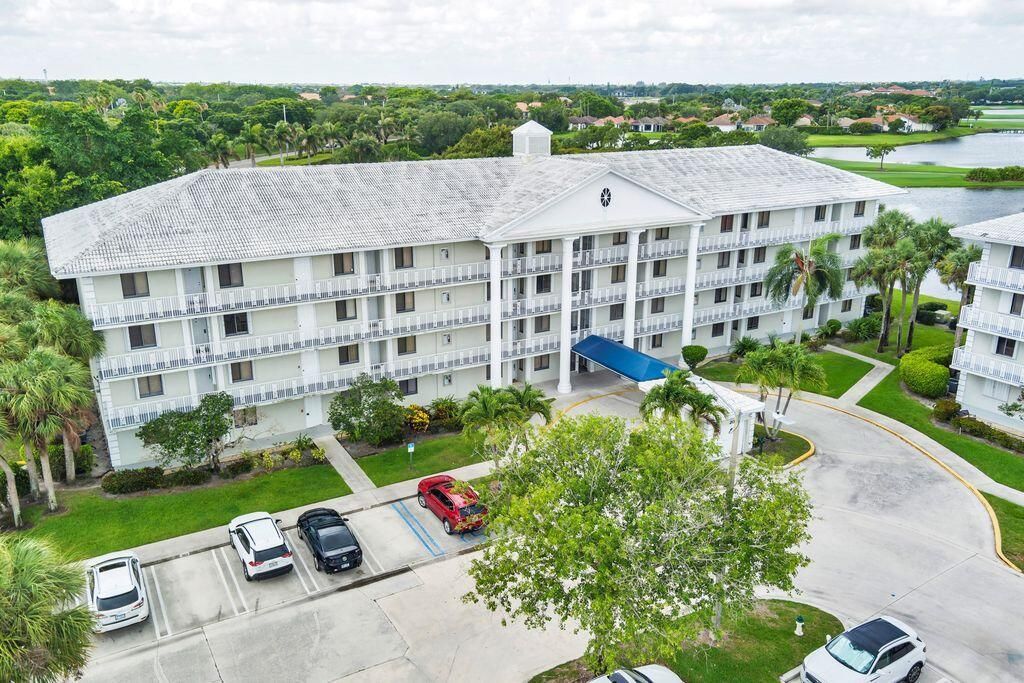 2401 Village Boulevard, Unit 305, West Palm Beach, FL 33409 Photo