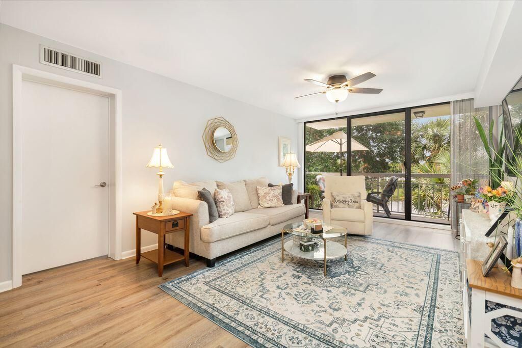 2401 Village Boulevard, Unit 305, West Palm Beach, FL 33409 Photo