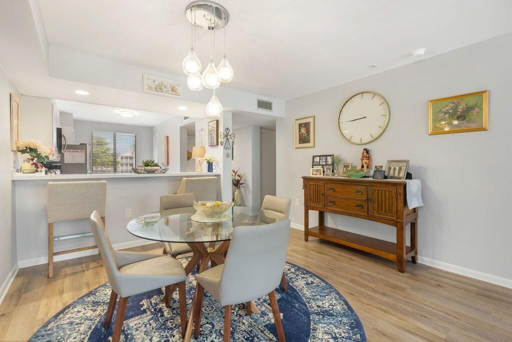 2401 Village Boulevard, Unit 305, West Palm Beach, FL 33409 Photo