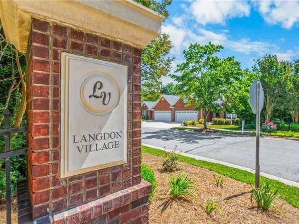 1595 Langdon Village Drive , Clemmons, NC 27012