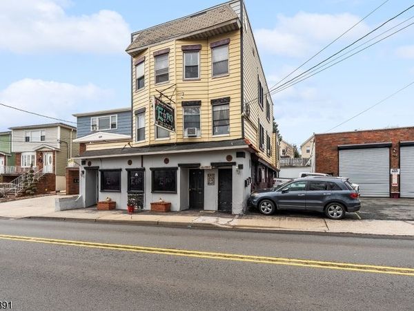 631 Schuyler Ave, Kearny, NJ 07032