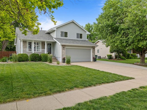 711 SE Dolan Drive, Grimes, IA 50111