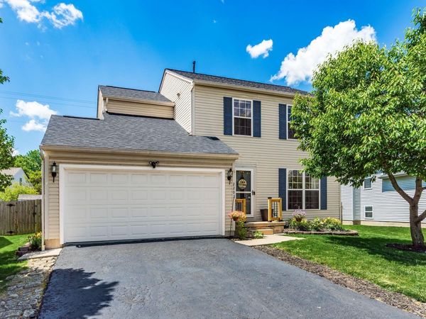 2203 Chadsterz Drive , Grove City, OH 43123