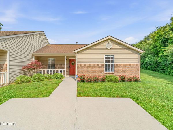 9901 Oakledge Way, Knoxville, TN 37931