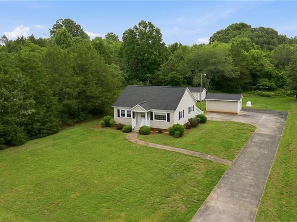603 Westminster Drive , Statesville, NC 28677