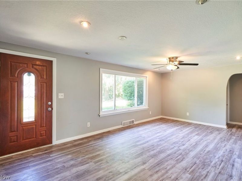 1160 Ivy Street NW, North Canton, OH 44720 Photo 2