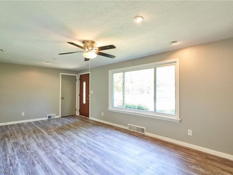 1160 Ivy Street NW, North Canton, OH 44720 Photo 3