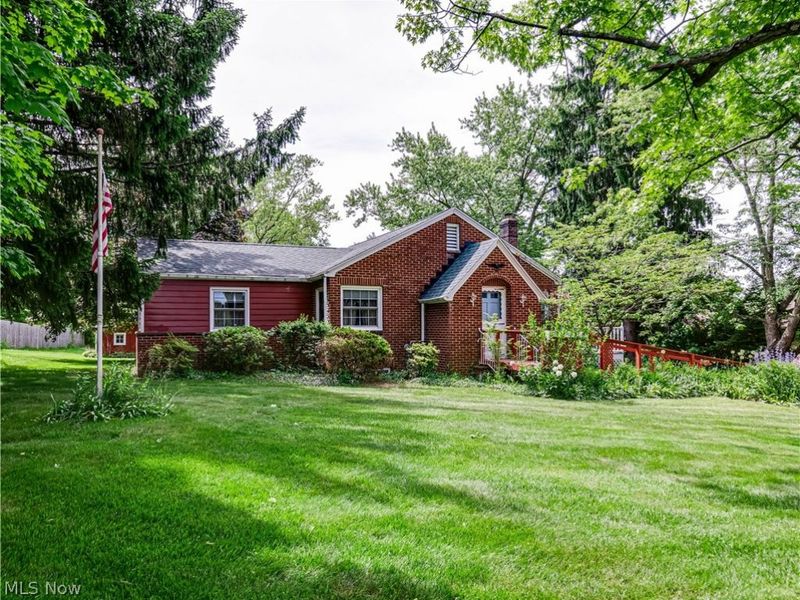 13459 Portage Street, Doylestown, OH 44230 Photo 1
