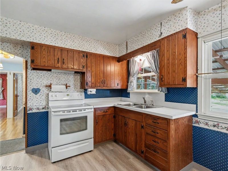 13459 Portage Street, Doylestown, OH 44230 Photo 7