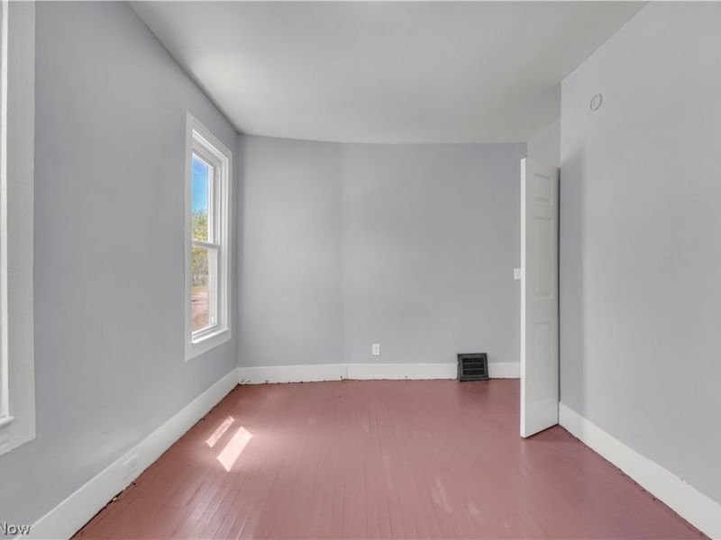 2480 E 86th Street, Cleveland, OH 44104 Photo 10
