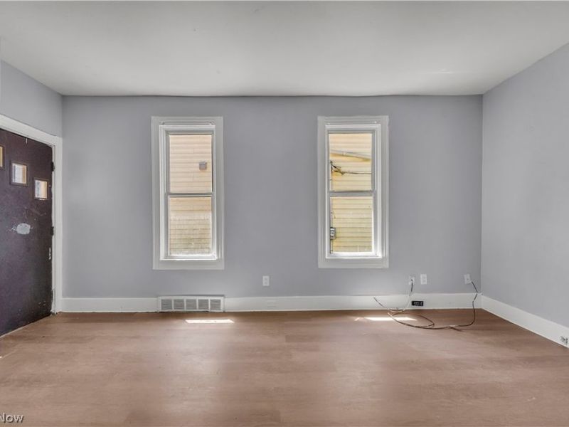 2480 E 86th Street, Cleveland, OH 44104 Photo 3