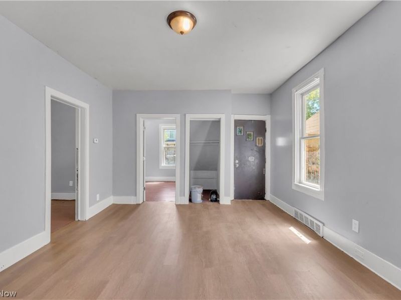 2480 E 86th Street, Cleveland, OH 44104 Photo 4