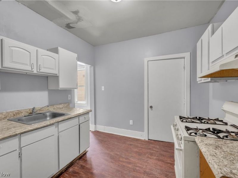 2480 E 86th Street, Cleveland, OH 44104 Photo 7