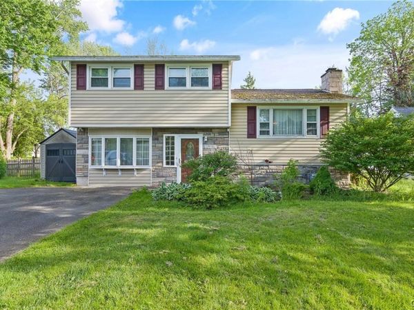 6268 Lakeshore Road, Cicero, NY 13039