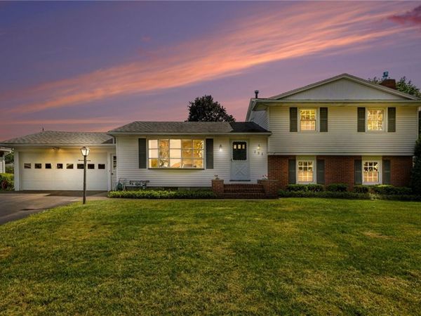 151 Queens Lane , Rochester, NY 14617