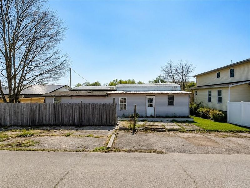 420 6th Street, Zanesville, OH 43771 Photo 1