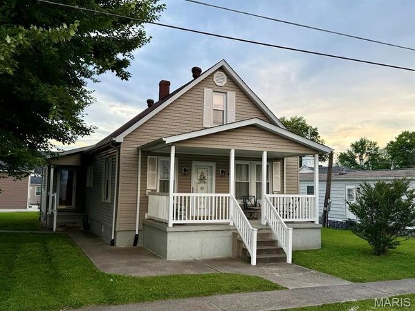 9 E Birch Street , New Baden, IL 62265
