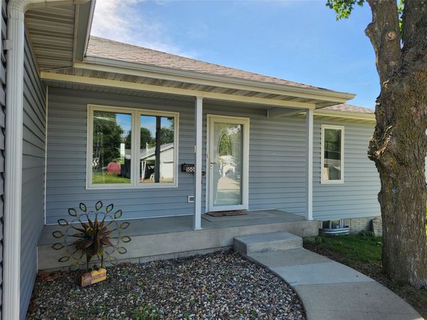1009 N Harlan Street, Knoxville, IA 50138