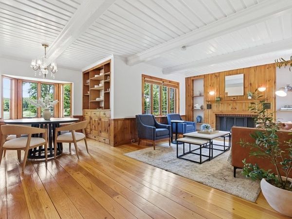 127 Larchmont Road, Melrose, MA 02176