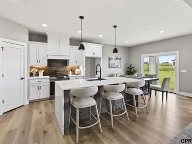 20126 U Street, Omaha, NE 68135