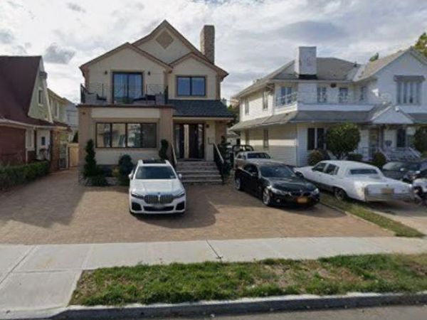 262 W End Avenue , Brooklyn, NY 11235