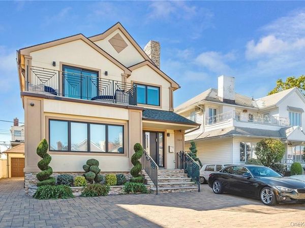 262 W End Avenue , Brooklyn, NY 11235