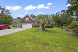 499 Trestle Way  photo 4