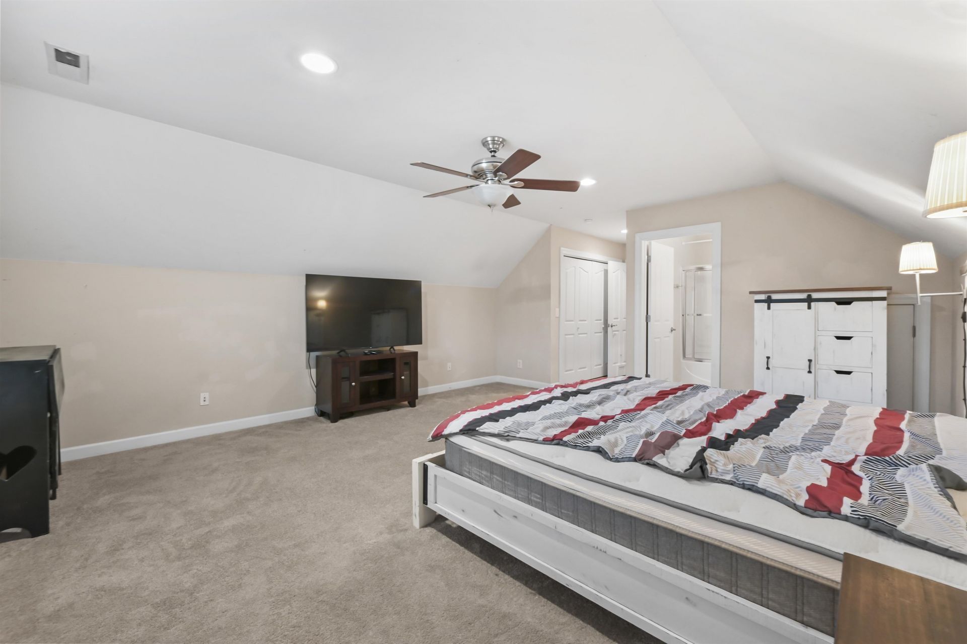 499 Trestle Way  Photo 33