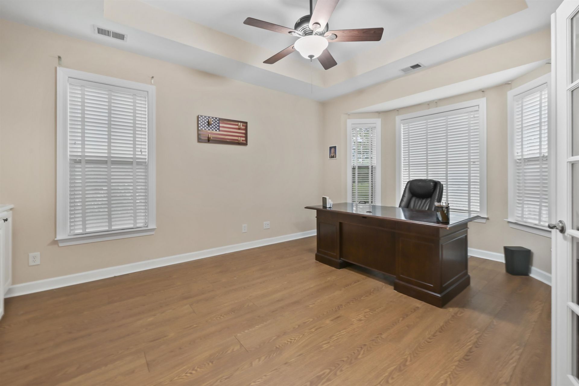 499 Trestle Way  Photo 7