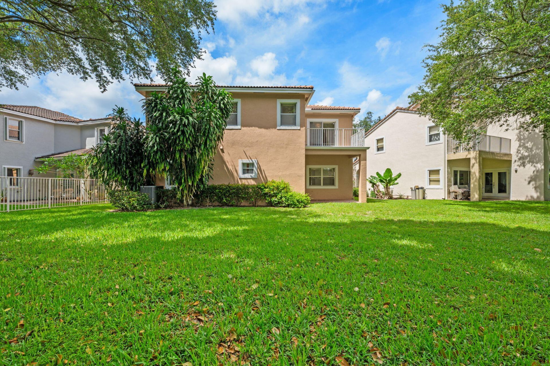 2110 NW 75th Way, Pembroke Pines, FL 33024 Photo