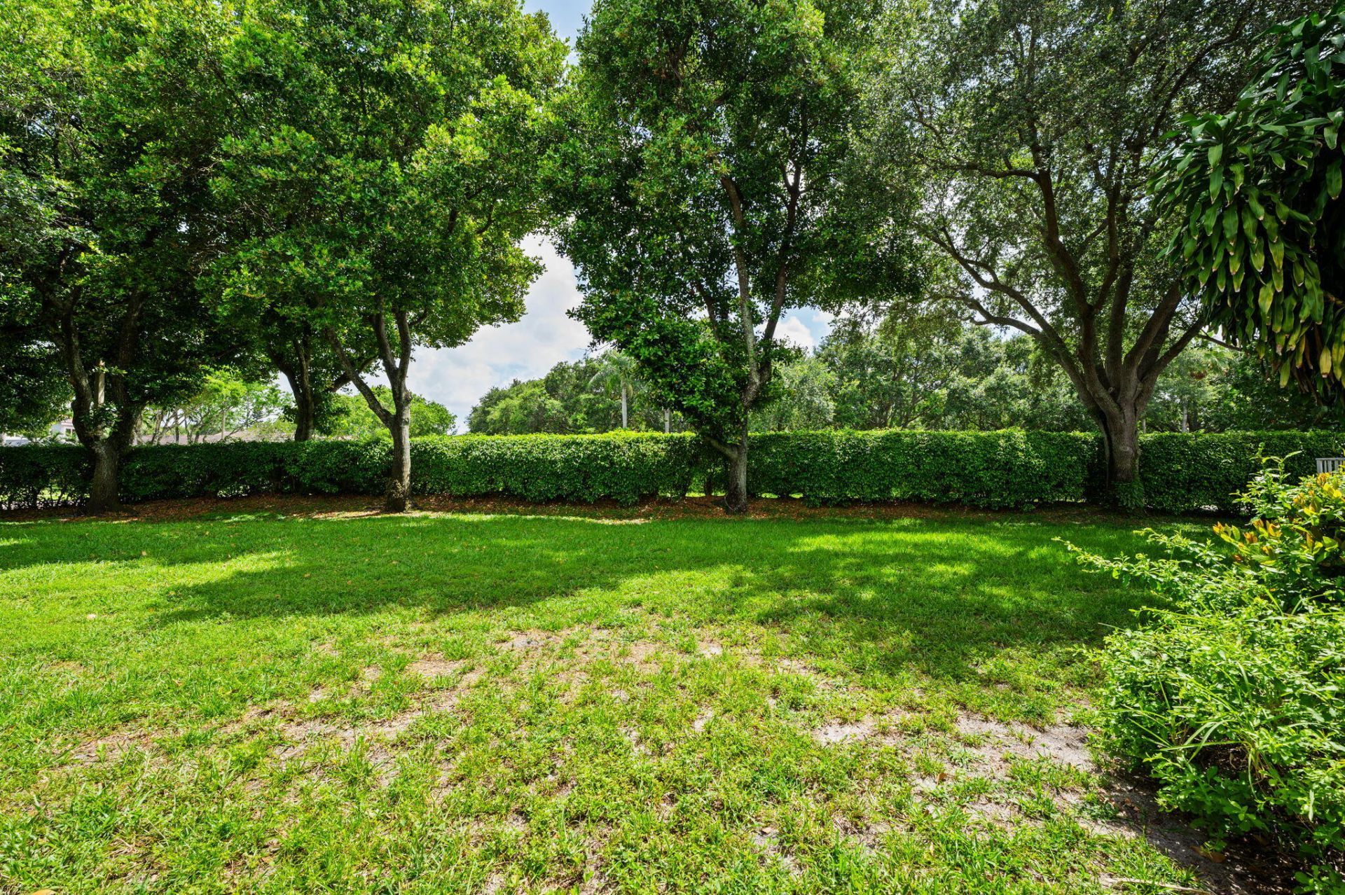 2110 NW 75th Way, Pembroke Pines, FL 33024 Photo