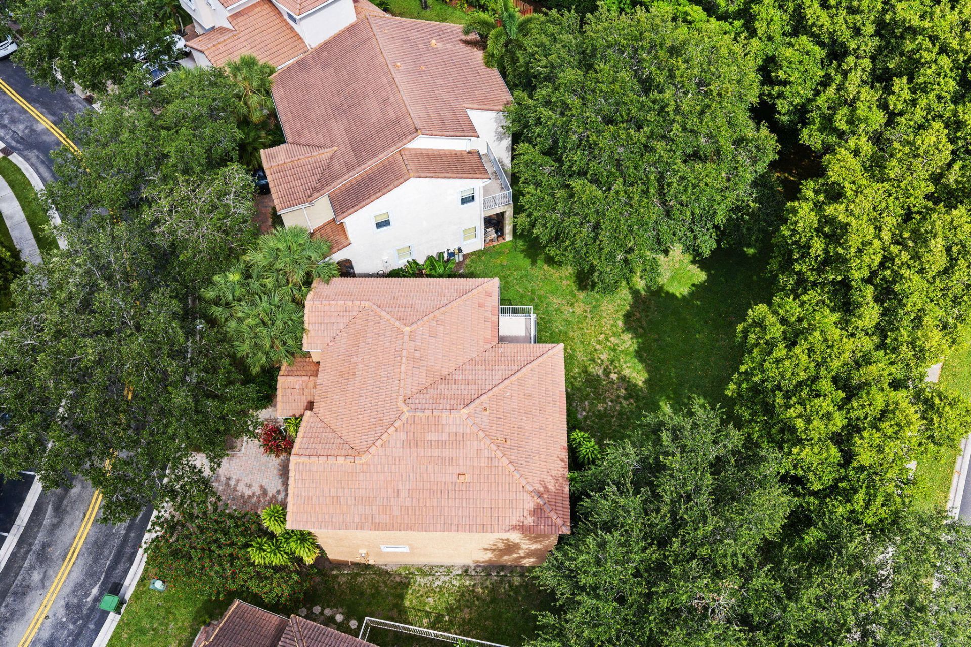 2110 NW 75th Way, Pembroke Pines, FL 33024 Photo