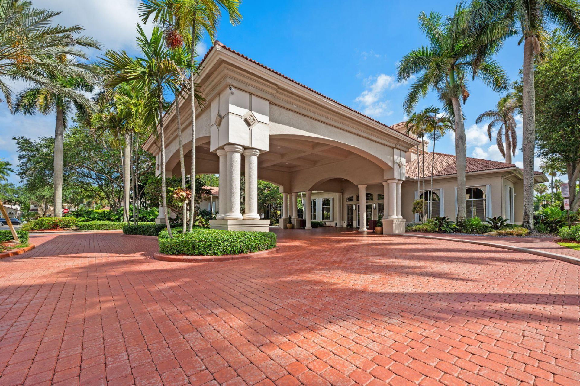 2110 NW 75th Way, Pembroke Pines, FL 33024 Photo