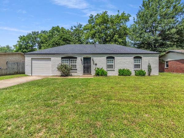 206 N Avalon Street, West Memphis, AR 72301