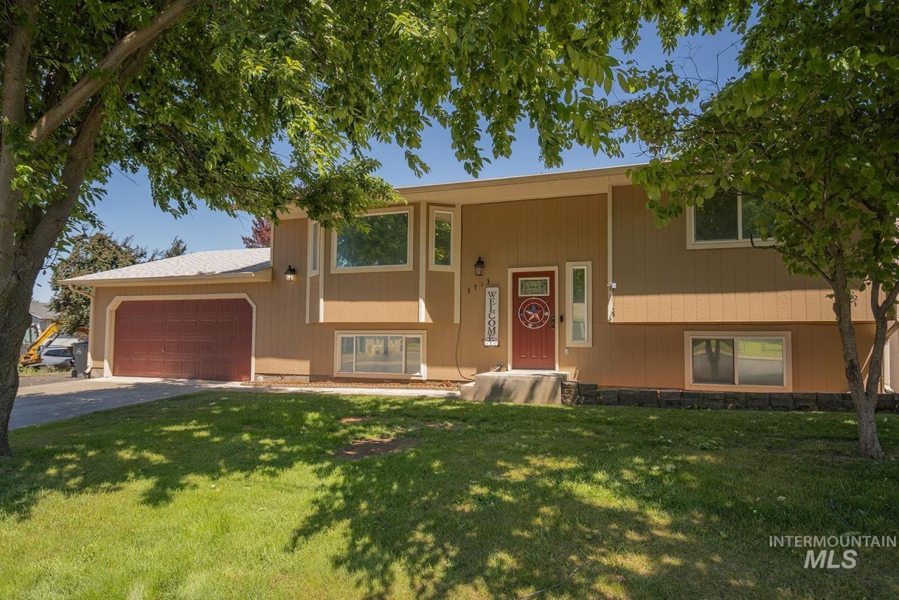 3713 18th St, Lewiston, ID 83501 Main Photo