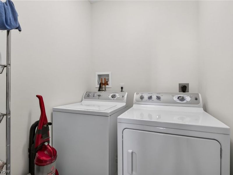 361 Freshwater Drive, Lorain, OH 44052 Photo 30