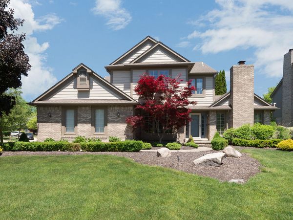 45432 White Pines Drive, Novi, MI 48374