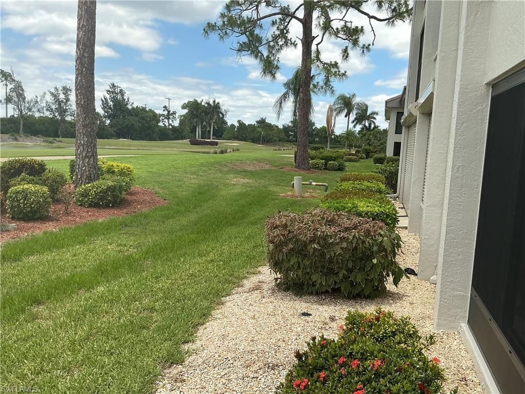 5845 Trailwinds Dr, Unit 515, Fort Myers, FL 33907 Photo