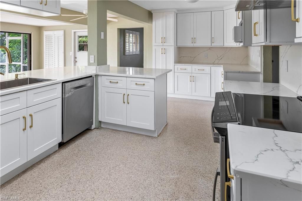 2160 Channel Way, North Fort Myers, FL 33917 Photo