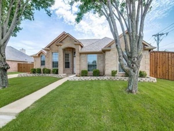 7102 Bellaire Lane, Rowlett, TX 75089