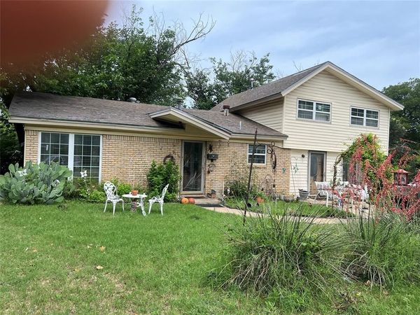 5001 Caroldean Court, Haltom City, TX 76117