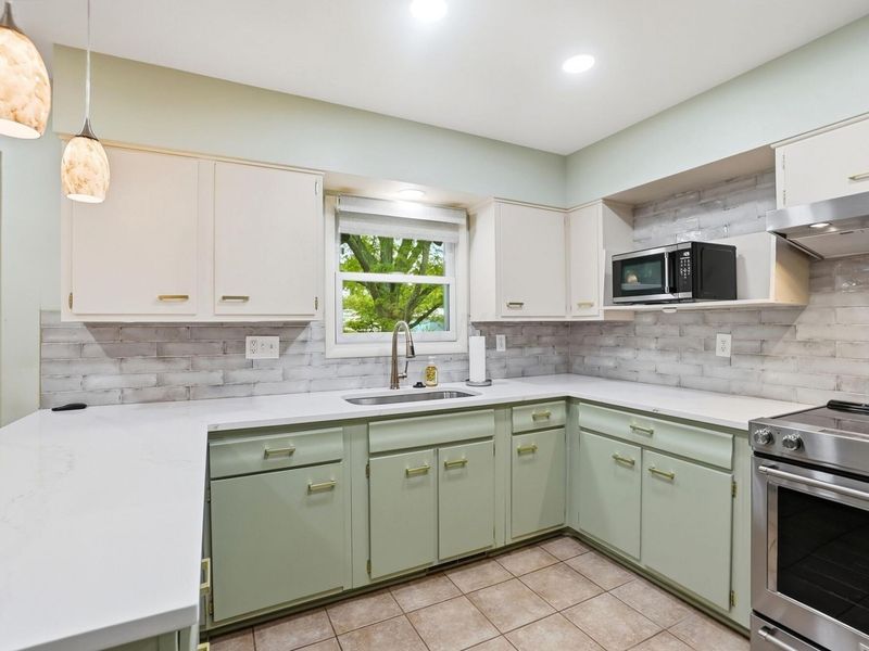 236 Drakewood Road, Westerville, OH 43081 Photo 17