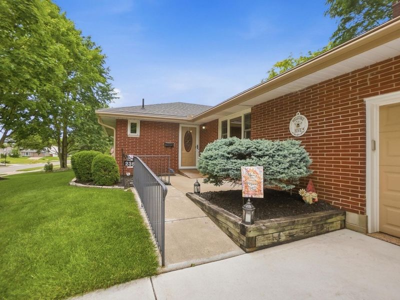 236 Drakewood Road, Westerville, OH 43081 Photo 4