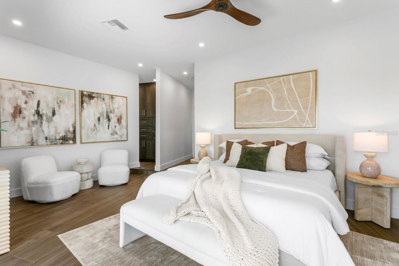 201 N Harbor Drive, Holmes Beach, FL 34217 Photo